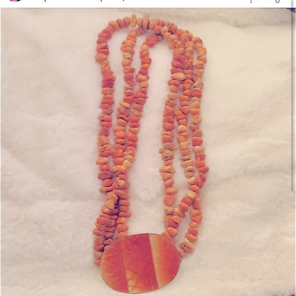 Necklace Coral stone beaded matte nugget 17” choker, inlaid coral shell - Picture 1 of 4